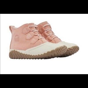 Sorel Out N About Waterproof boot sz 11